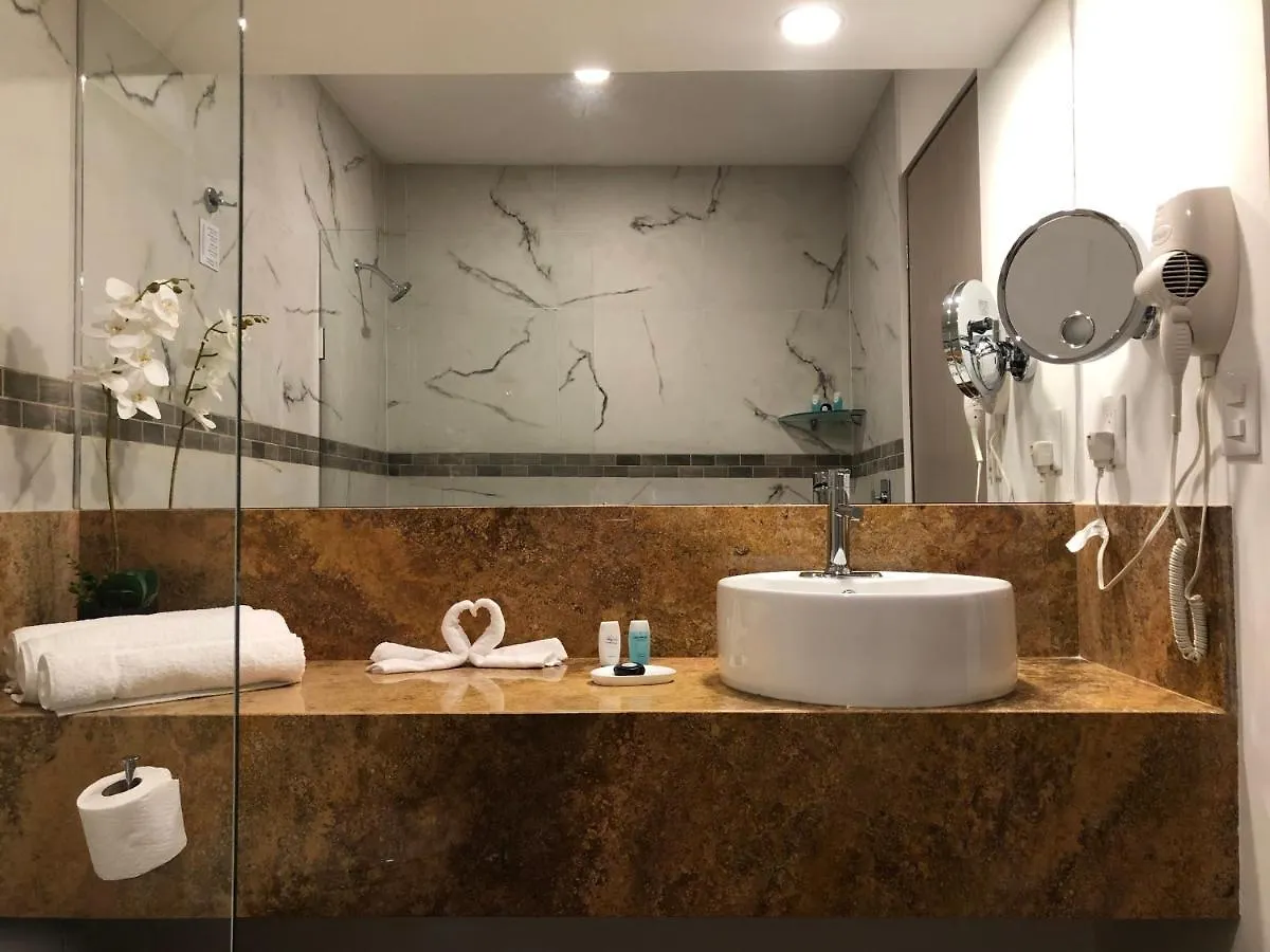 Sky Inn Hotel - Cancún México